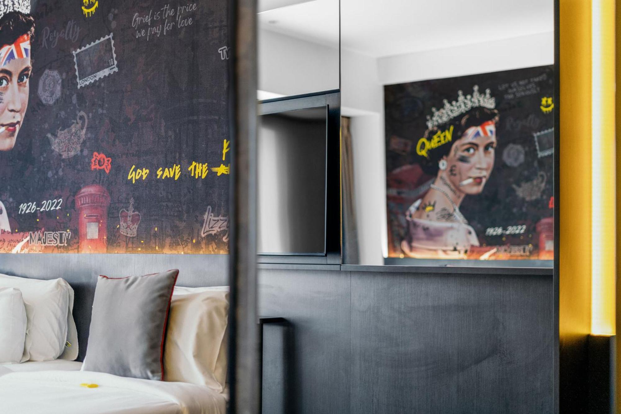 So Adults Only Hotel 3*