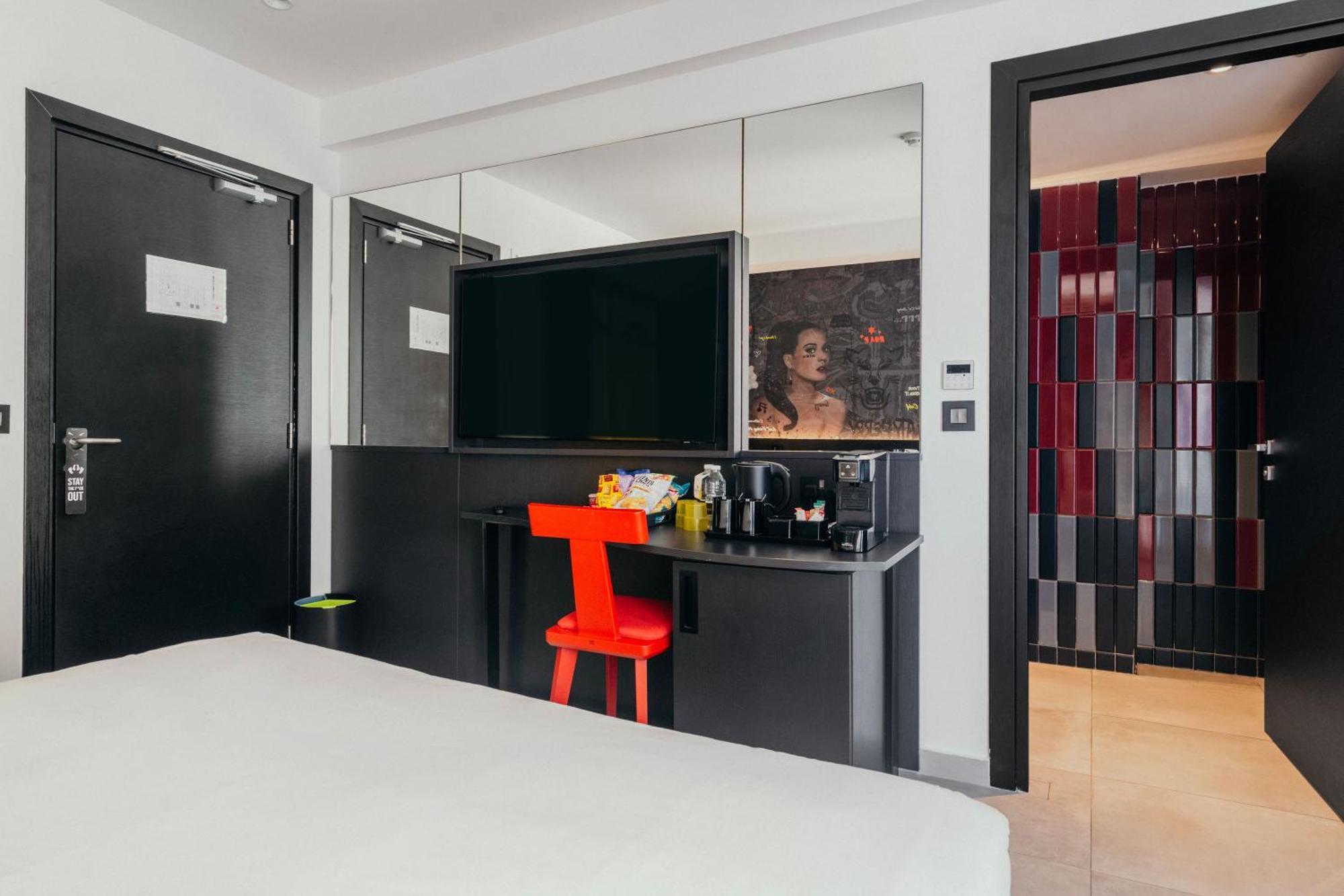 So Adults Only Hotel 3*
