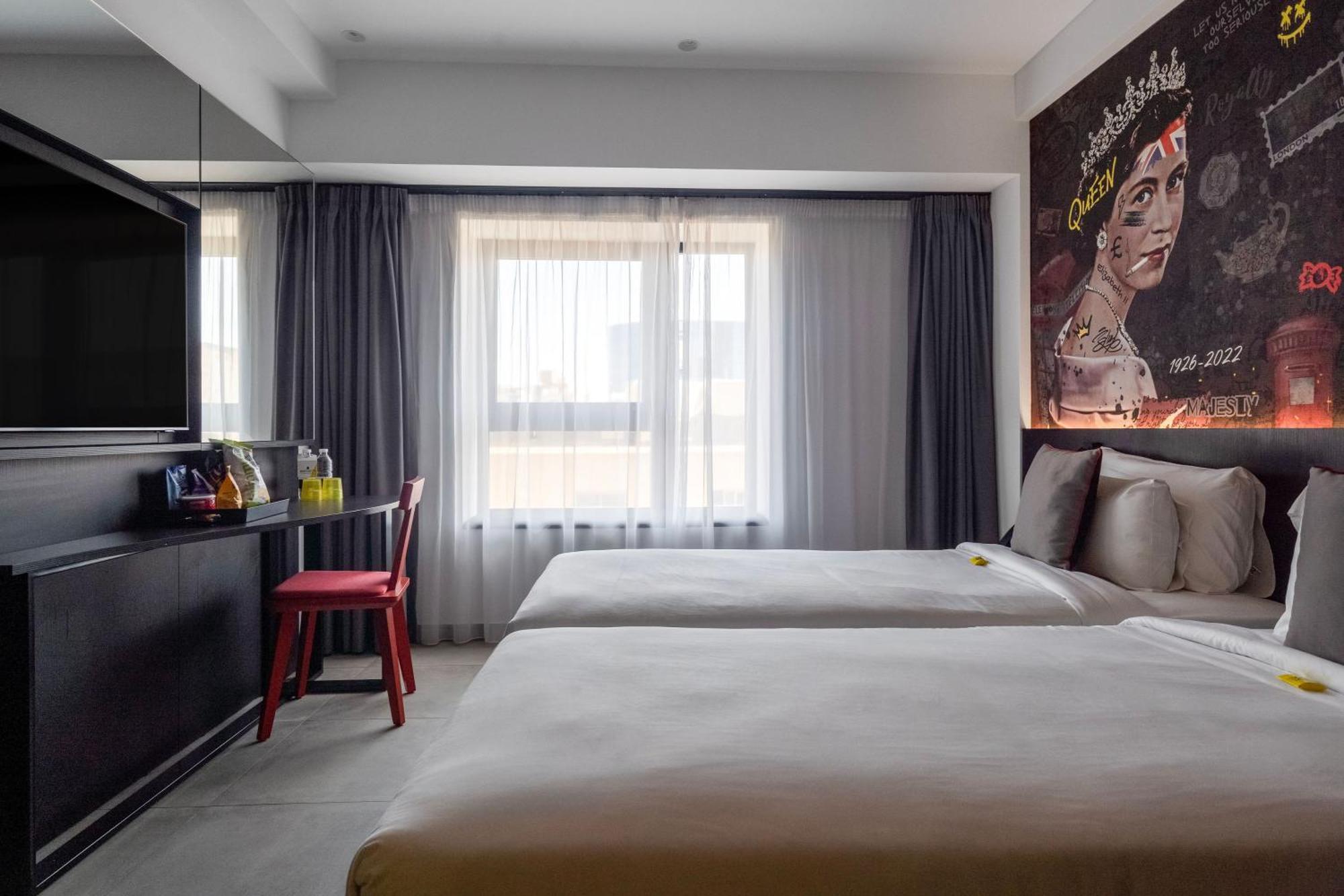 Hotel So Adults Only