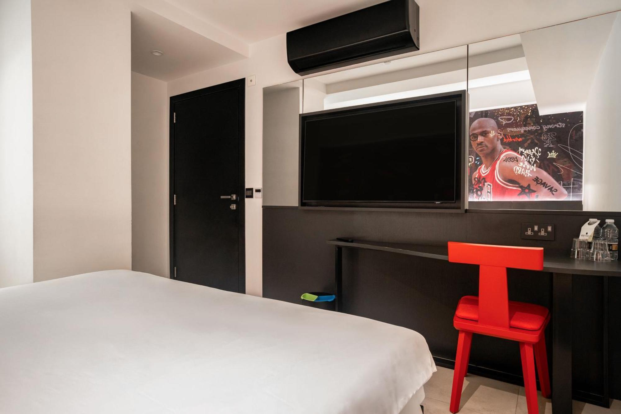 So Adults Only Hotel