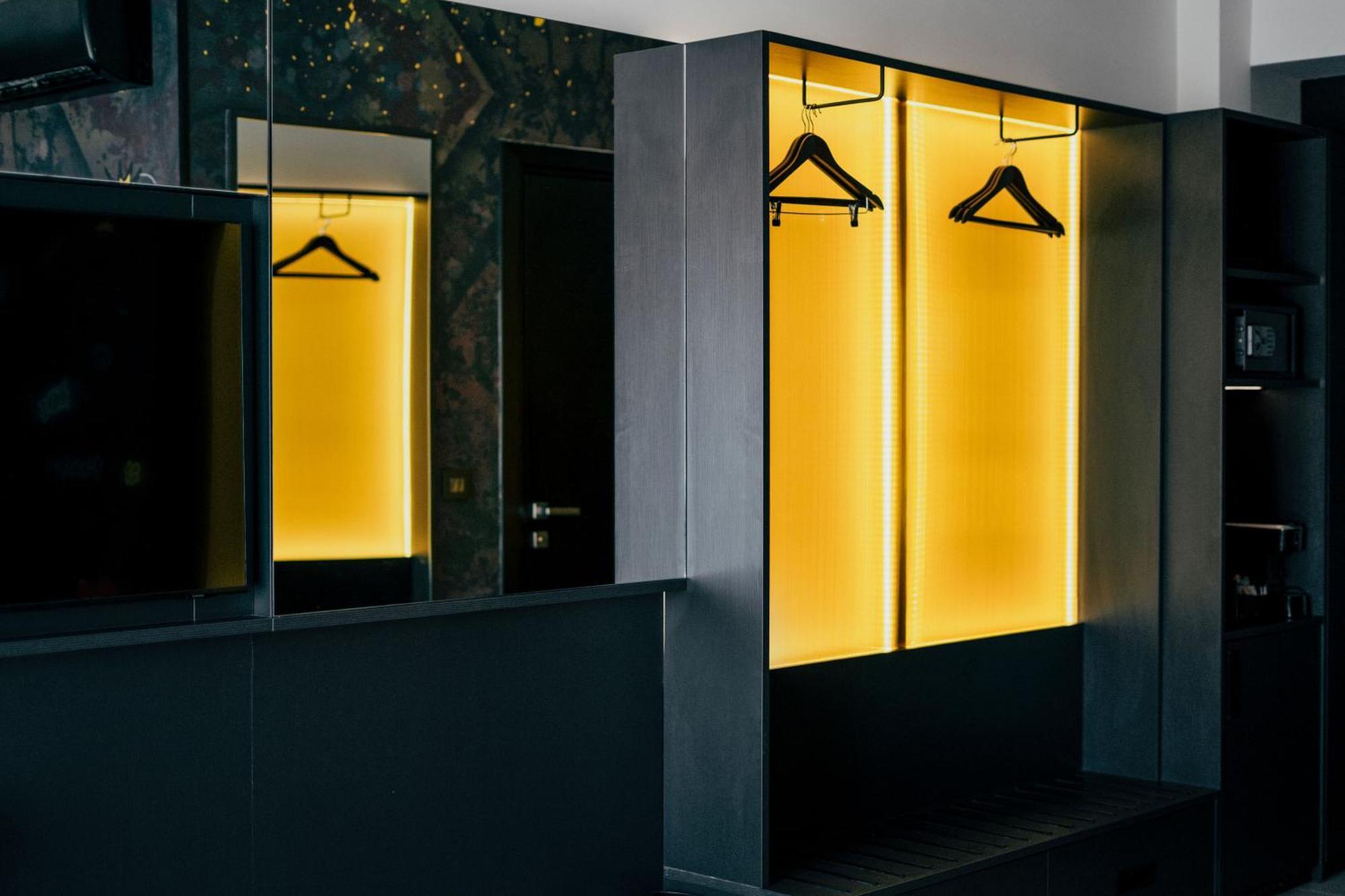 Hotel So Adults Only